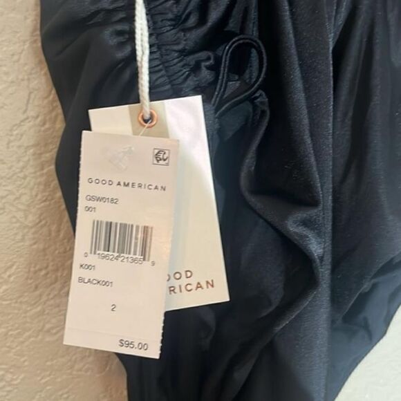 NWT GOOD AMERICAN Shine Cinch Black One Piece Swimsuit size 2/Medium - Picture 2 of 7
